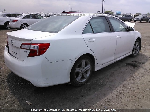 4T1BF1FK5EU748048 - 2014 TOYOTA CAMRY L/SE/LE/XLE 白色 照片 4