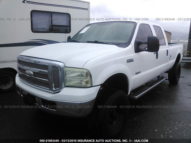 1FTWW31P55EA03234 - 2005 FORD F350 SRW SUPER DUTY WHITE photo 2