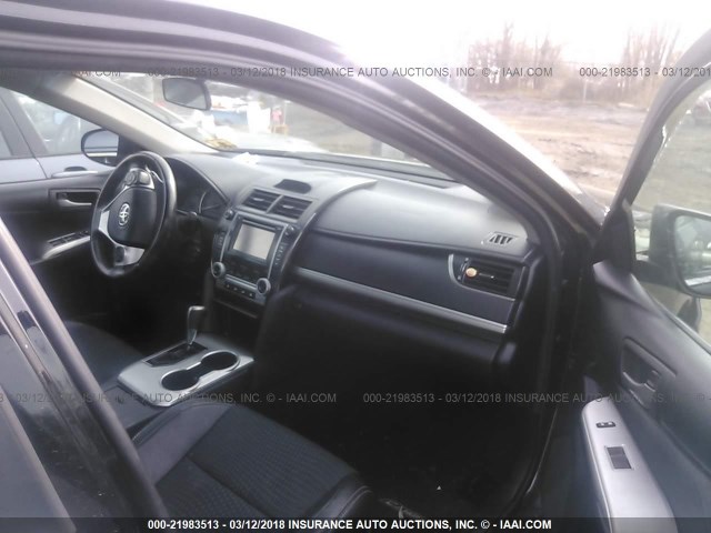 4T1BF1FK1CU592216 - 2012 TOYOTA CAMRY SE/LE/XLE 黑色 照片 5