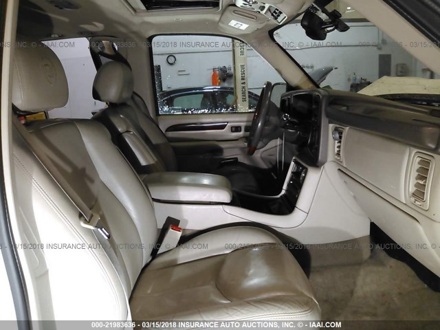 1GYEK63N04R175452 - 2004 CADILLAC ESCALADE LUXURY WHITE photo 5