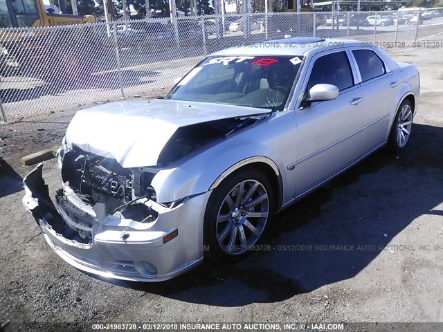 2C3LA73W06H106492 - 2006 CHRYSLER 300C SRT-8 SILVER photo 2