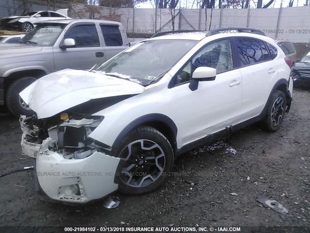 JF2GPADC9G8310293 - 2016 SUBARU CROSSTREK PREMIUM WHITE photo 2