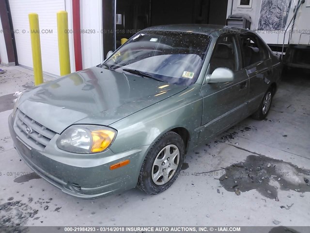 KMHCG45C14U572806 - 2004 HYUNDAI ACCENT GL GREEN photo 2