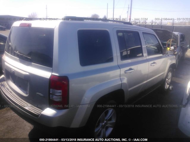 1J4NF1GB7BD283424 - 2011 JEEP PATRIOT SPORT SILVER photo 4