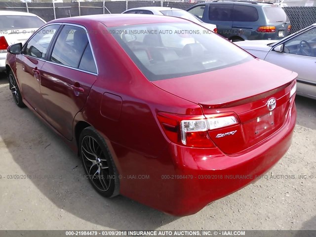 4T1BF1FK9EU826945 - 2014 TOYOTA CAMRY L/SE/LE/XLE RED photo 3