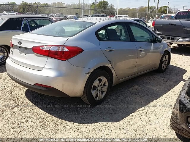 KNAFK4A67G5487240 - 2016 KIA FORTE LX SILVER photo 4