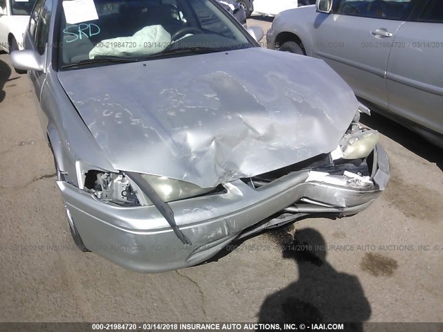 JT2BG22K9Y0441502 - 2000 TOYOTA CAMRY CE/LE/XLE 银色 照片 6