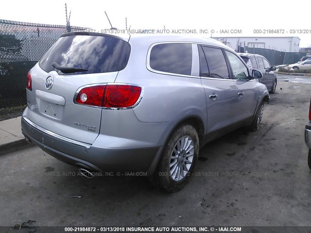 5GALRBED3AJ173664 - 2010 BUICK ENCLAVE CXL SILVER photo 4