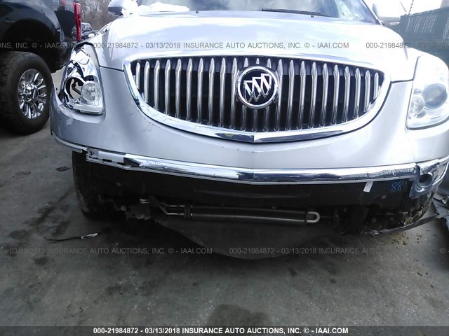 5GALRBED3AJ173664 - 2010 BUICK ENCLAVE CXL ვერცხლისფერი ფოტო 6
