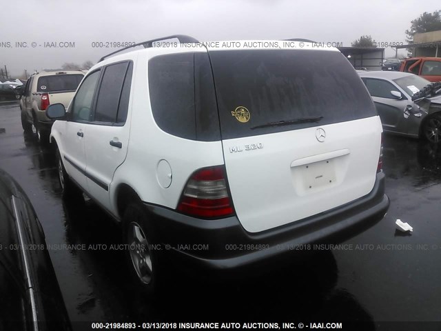 4JGAB54E4XA113970 - 1999 MERCEDES-BENZ ML 320 WHITE photo 3