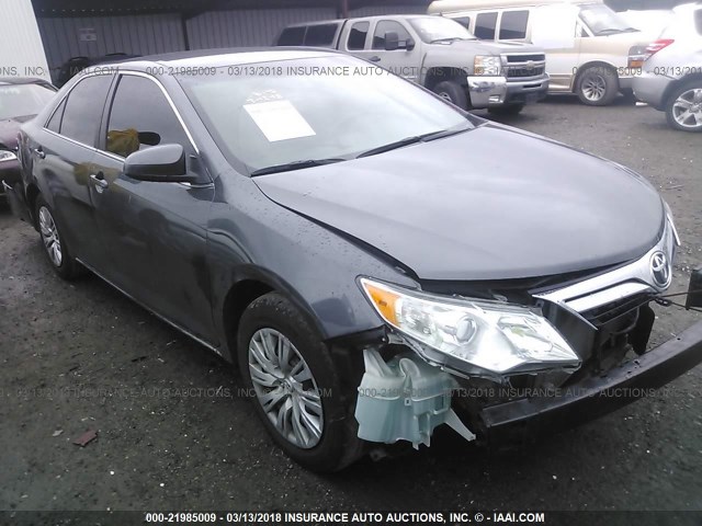 4T4BF1FK2ER391742 - 2014 TOYOTA CAMRY L/SE/LE/XLE 灰色 照片 1