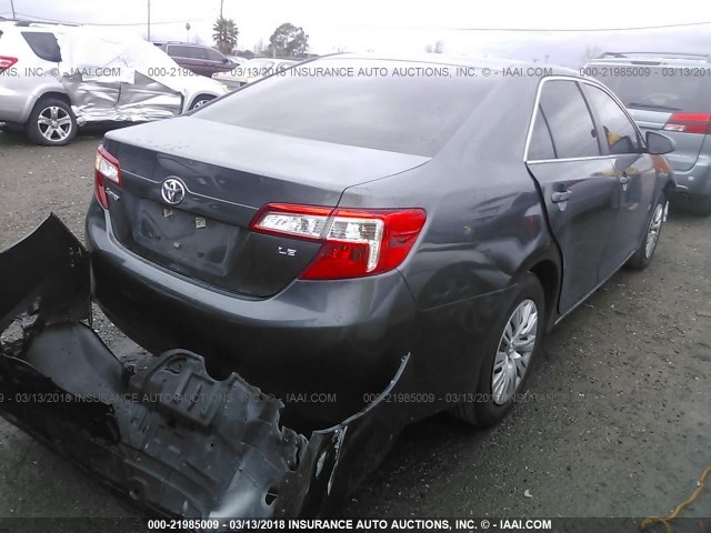 4T4BF1FK2ER391742 - 2014 TOYOTA CAMRY L/SE/LE/XLE 灰色 照片 4