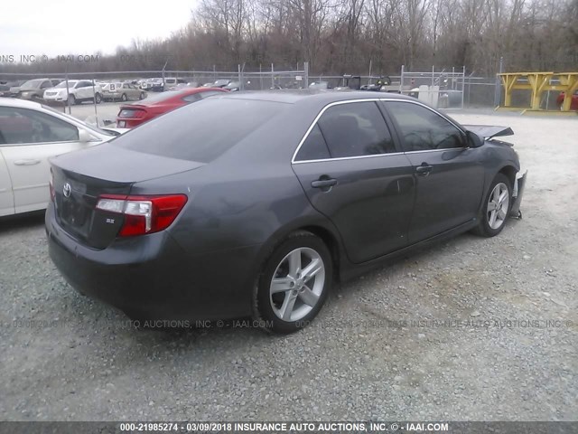 4T1BF1FK8EU783098 - 2014 TOYOTA CAMRY L/SE/LE/XLE 灰色 照片 4