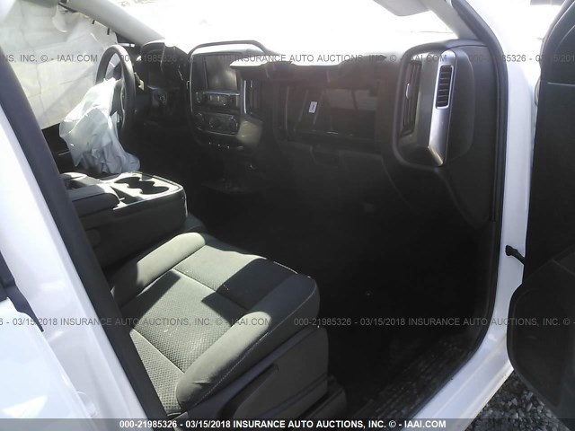 1GCVKREC9GZ420403 - 2016 CHEVROLET SILVERADO K1500 LT WHITE photo 5