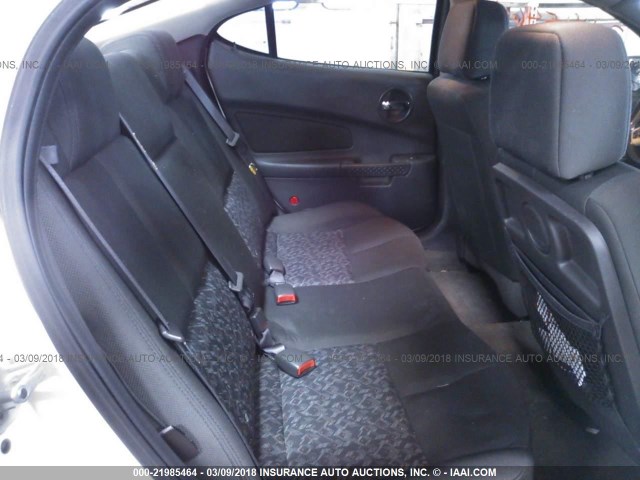 2G2WS522641114986 - 2004 PONTIAC GRAND PRIX GT2 WHITE photo 8