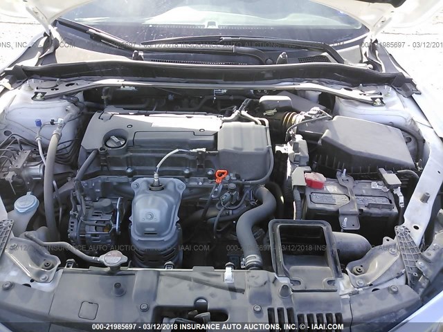 1HGCR2F59HA207740 - 2017 HONDA ACCORD SPORT 白色 照片 10