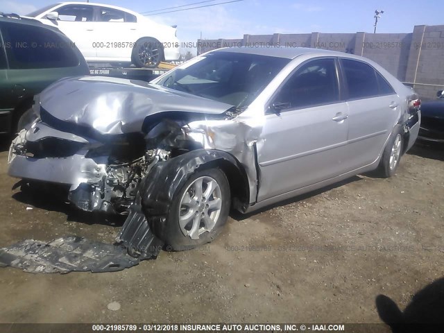4T1BK3EK5AU597828 - 2010 TOYOTA CAMRY SE/LE/XLE SILVER photo 2