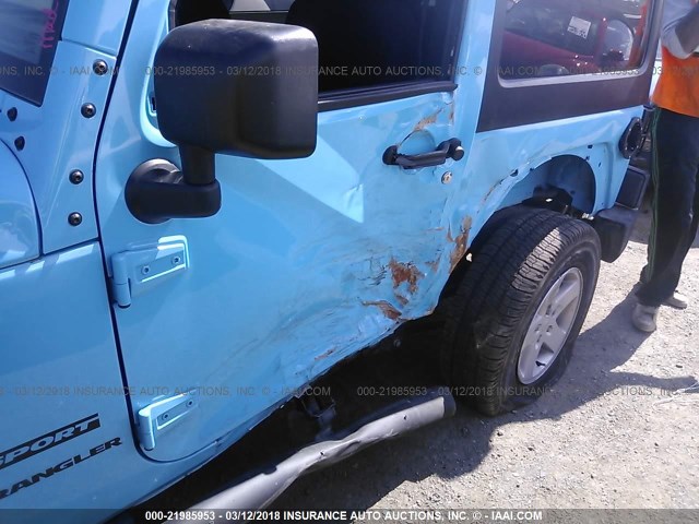 1C4AJWAG8HL725937 - 2017 JEEP WRANGLER SPORT BLUE photo 6