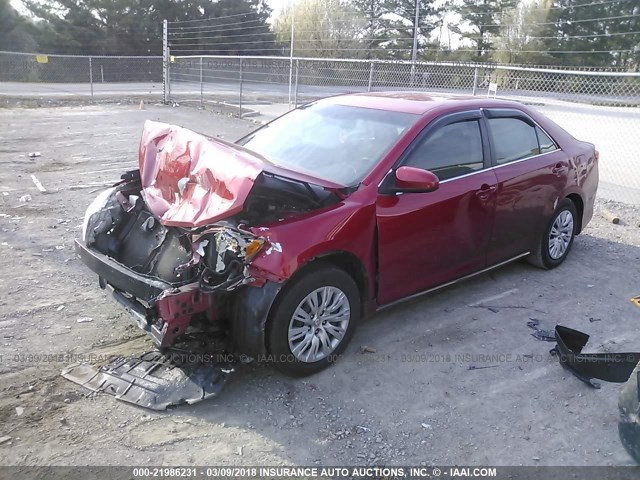 4T1BF1FK2CU517086 - 2012 TOYOTA CAMRY SE/LE/XLE 红色 照片 2