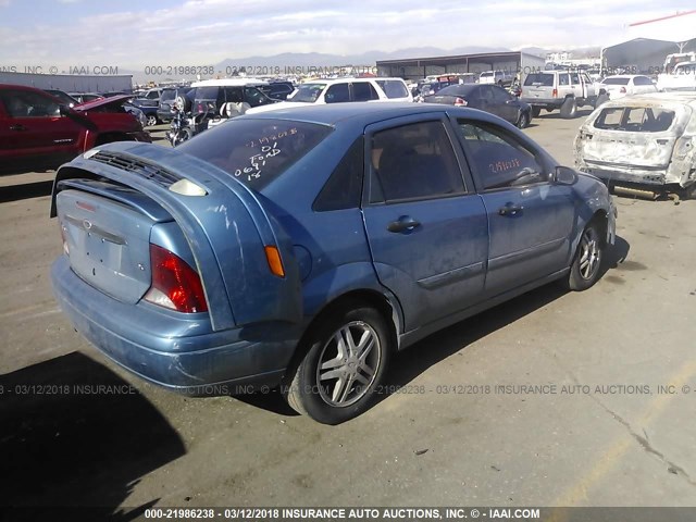 1FAFP34381W365588 - 2001 FORD FOCUS SE/SE SPORT BLUE photo 4