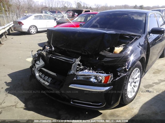 2C3CCAAG7CH114037 - 2012 CHRYSLER 300 BLACK photo 6