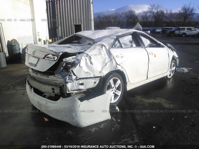 4T1BF1FK3EU829193 - 2014 TOYOTA CAMRY L/SE/LE/XLE WHITE photo 4