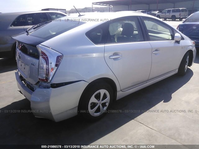 JTDKN3DU2D5591689 - 2013 TOYOTA PRIUS SILVER photo 4