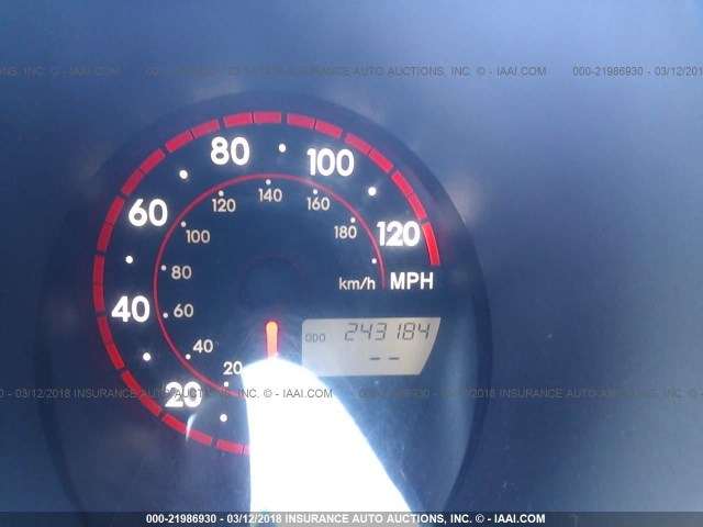 2T1KR32EX6C592207 - 2006 TOYOTA COROLLA MATRIX XR BLACK photo 7