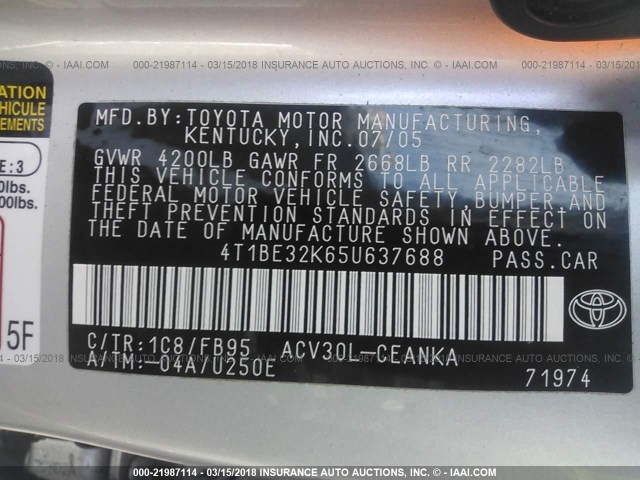 4T1BE32K65U637688 - 2005 TOYOTA CAMRY LE/XLE/SE 银色 照片 9