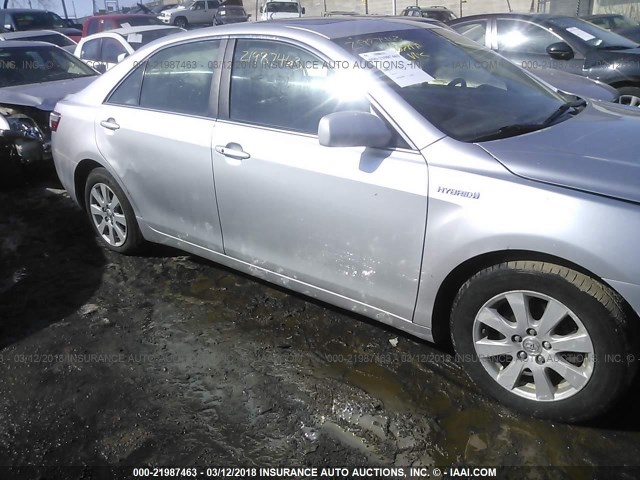 4T1BB46K58U061976 - 2008 TOYOTA CAMRY HYBRID SILVER photo 6