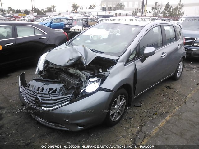 3N1CE2CP1FL358242 - 2015 NISSAN VERSA NOTE S/S PLUS/SV/SL/SR GRAY photo 2