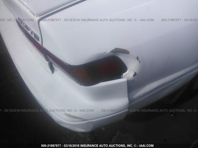 4T1BG22K8XU605395 - 1999 TOYOTA CAMRY CE/LE/XLE 白色 照片 6