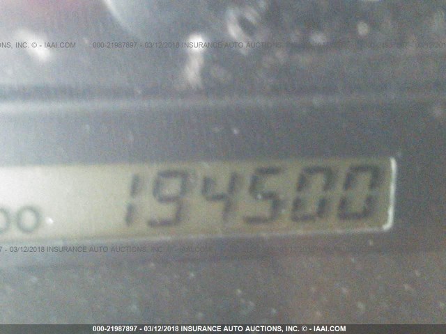 JTDBE32K520074267 - 2002 TOYOTA CAMRY LE/XLE/SE ვერცხლისფერი ფოტო 7