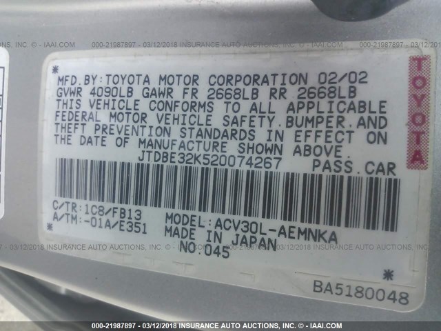 JTDBE32K520074267 - 2002 TOYOTA CAMRY LE/XLE/SE ვერცხლისფერი ფოტო 9
