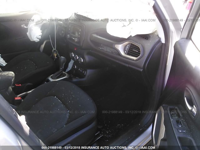 ZACCJBAB7HPG30058 - 2017 JEEP RENEGADE SPORT Արծաթագույն լուսանկար 5