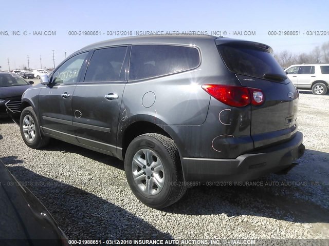 1GNLREED3AJ255773 - 2010 CHEVROLET TRAVERSE LS SILVER photo 3