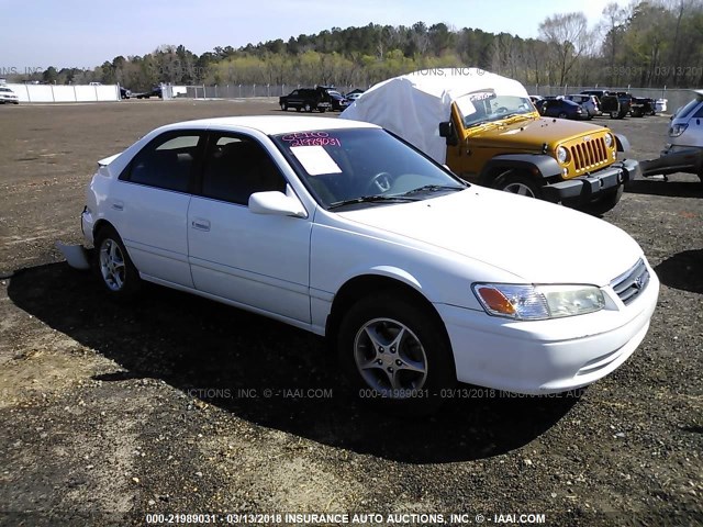 4T1BG22K51U824953 - 2001 TOYOTA CAMRY CE/LE/XLE 白色 照片 1