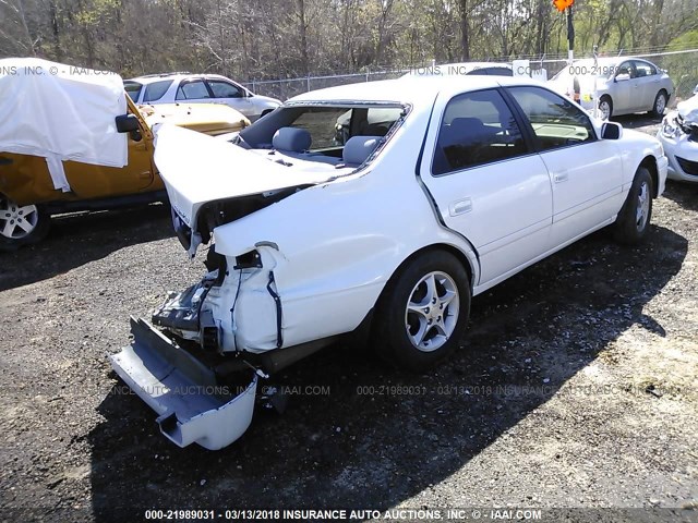 4T1BG22K51U824953 - 2001 TOYOTA CAMRY CE/LE/XLE 白色 照片 4