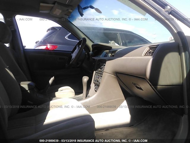 4T1BG22K7YU702895 - 2000 TOYOTA CAMRY CE/LE/XLE 棕色 照片 5