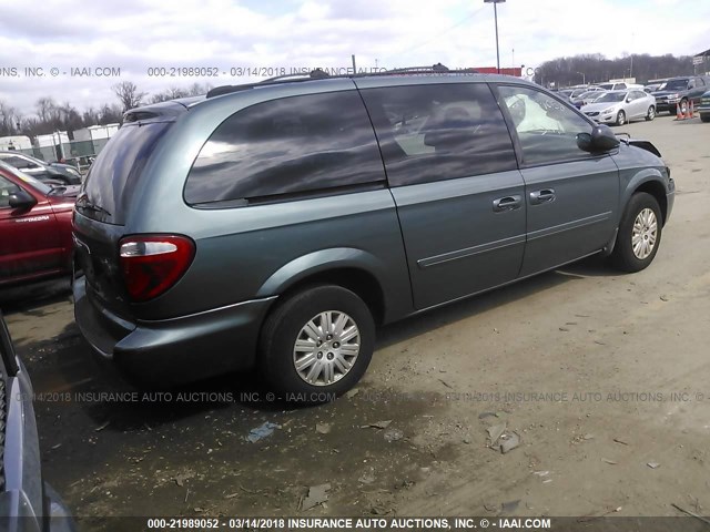 2C4GP44R05R376284 - 2005 CHRYSLER TOWN & COUNTRY LX BLUE photo 4