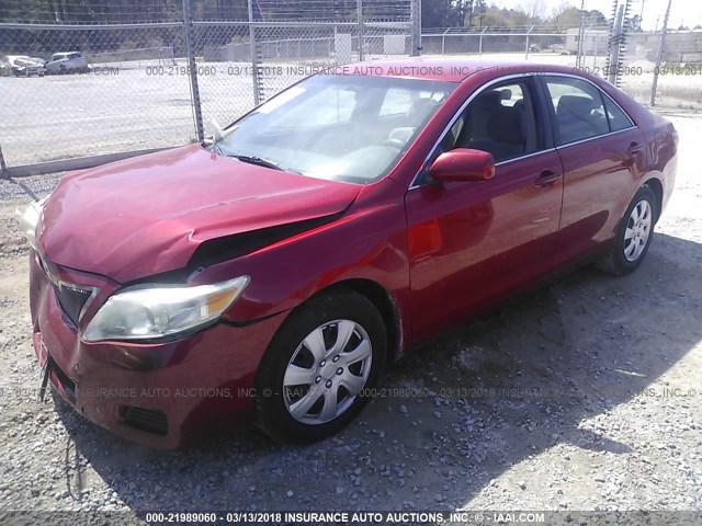 4T1BF3EK4BU738619 - 2011 TOYOTA CAMRY SE/LE/XLE Красный фото 2