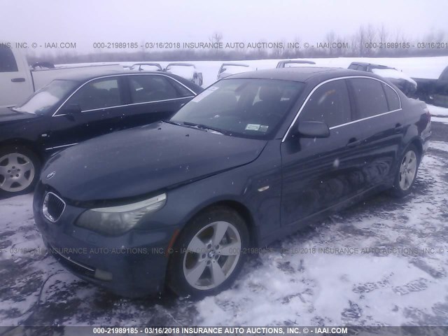 WBANV13578CZ55793 - 2008 BMW 528 XI GRAY photo 2