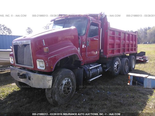 1HTXLATT52J039779 - 2002 INTERNATIONAL 5500  RED photo 2