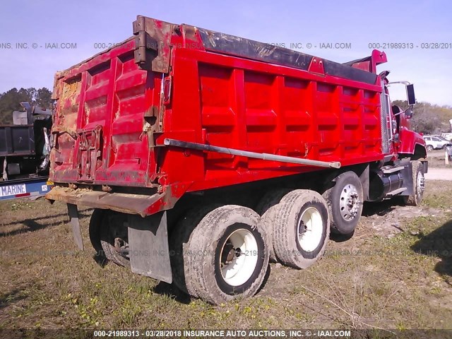 1HTXLATT52J039779 - 2002 INTERNATIONAL 5500  RED photo 4