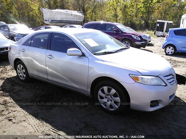 4T1BF3EK6BU716797 - 2011 TOYOTA CAMRY SE/LE/XLE Серебристый фото 1