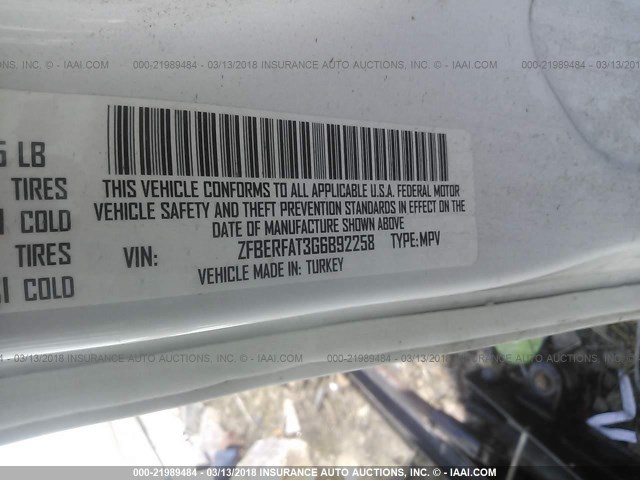 ZFBERFAT3G6B92258 - 2016 RAM PROMASTER CITY  白色 照片 9