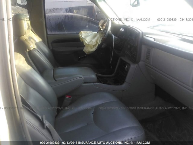 3GYFK66N74G167705 - 2004 CADILLAC ESCALADE ESV SILVER photo 5