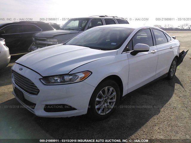 3FA6P0G77FR278451 - 2015 FORD FUSION S WHITE photo 2