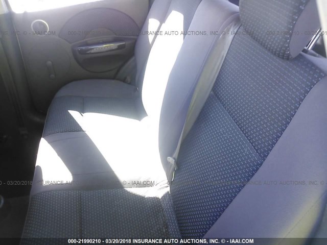 KL1TD66678B191830 - 2008 CHEVROLET AVEO LS SILVER photo 8