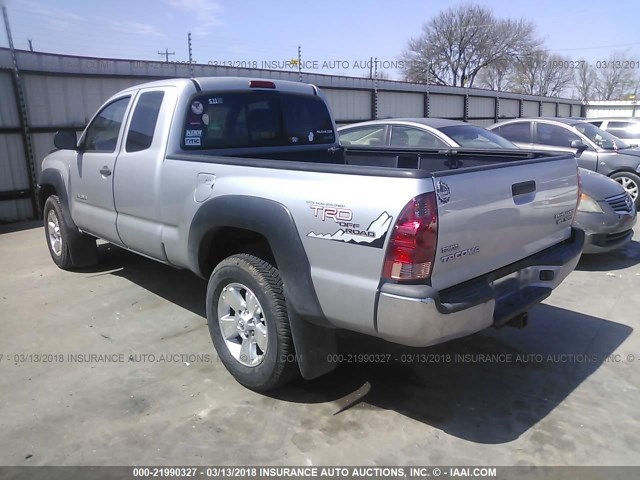 5TETU62N68Z565751 - 2008 TOYOTA TACOMA PRERUNNER ACCESS CAB SILVER photo 3
